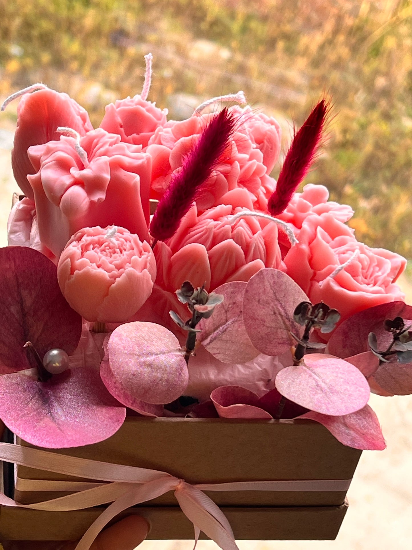 Roses candle bouquet