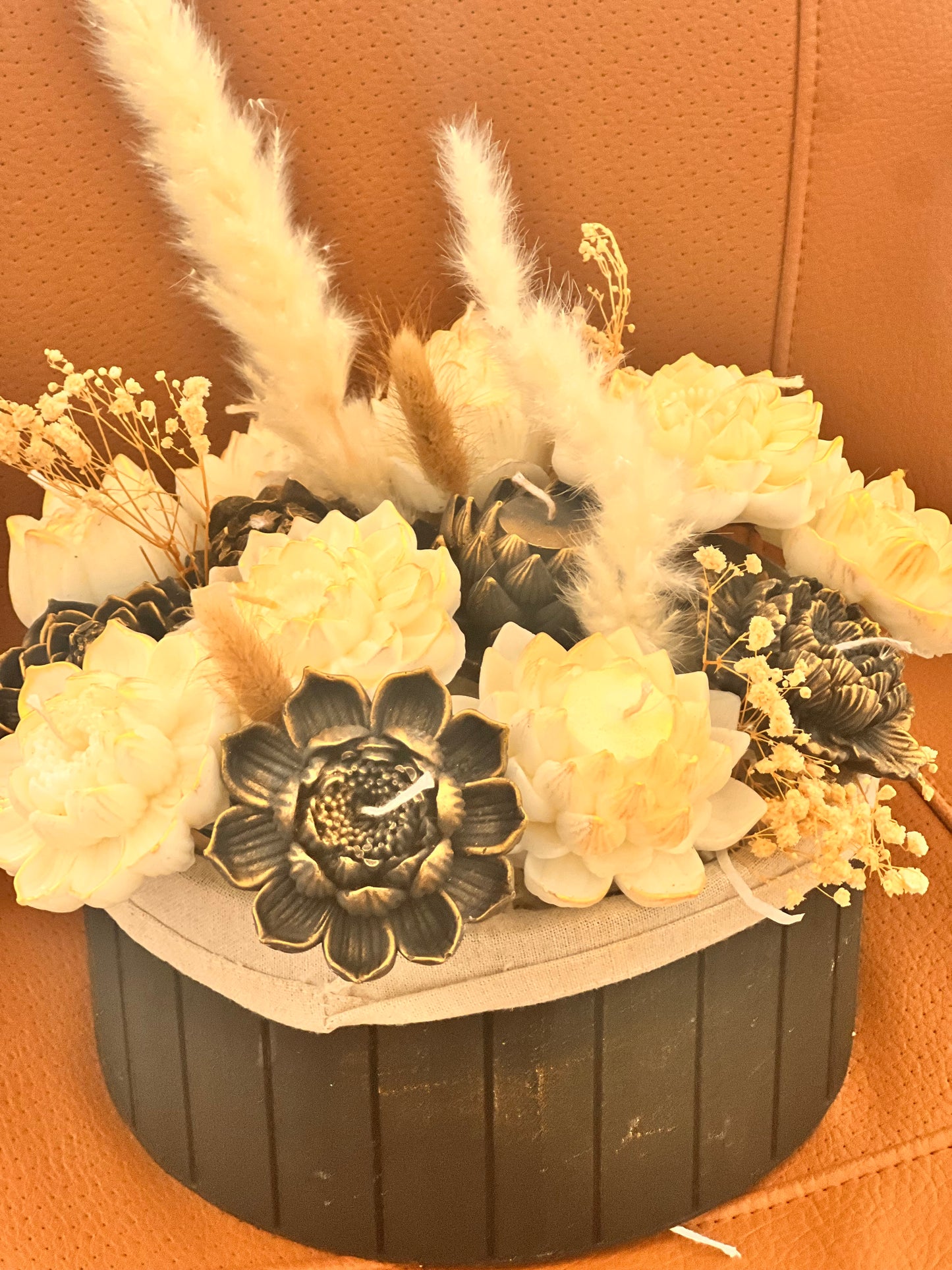 Black and gold candle bouquet