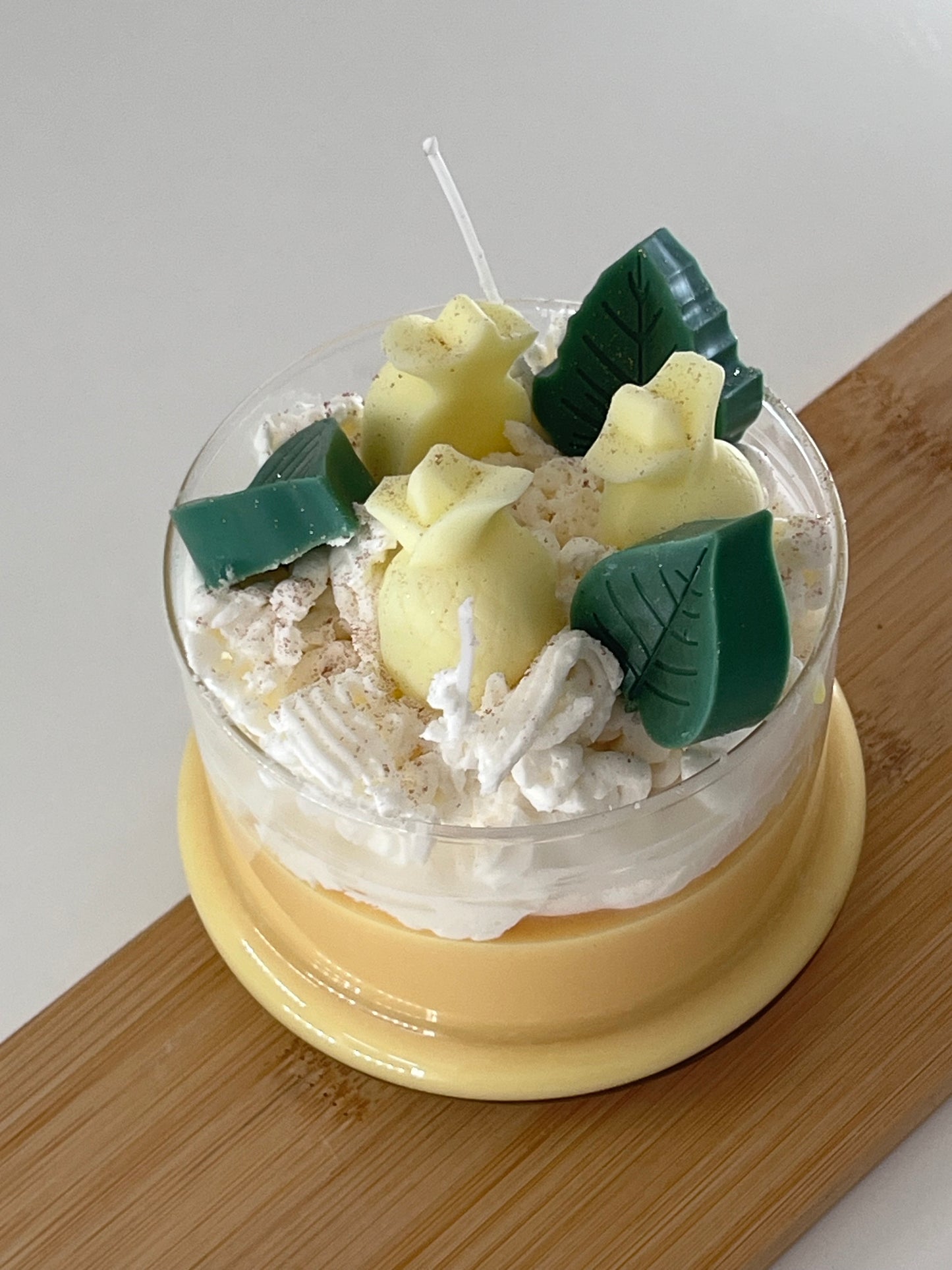Pineapple sorbet candle