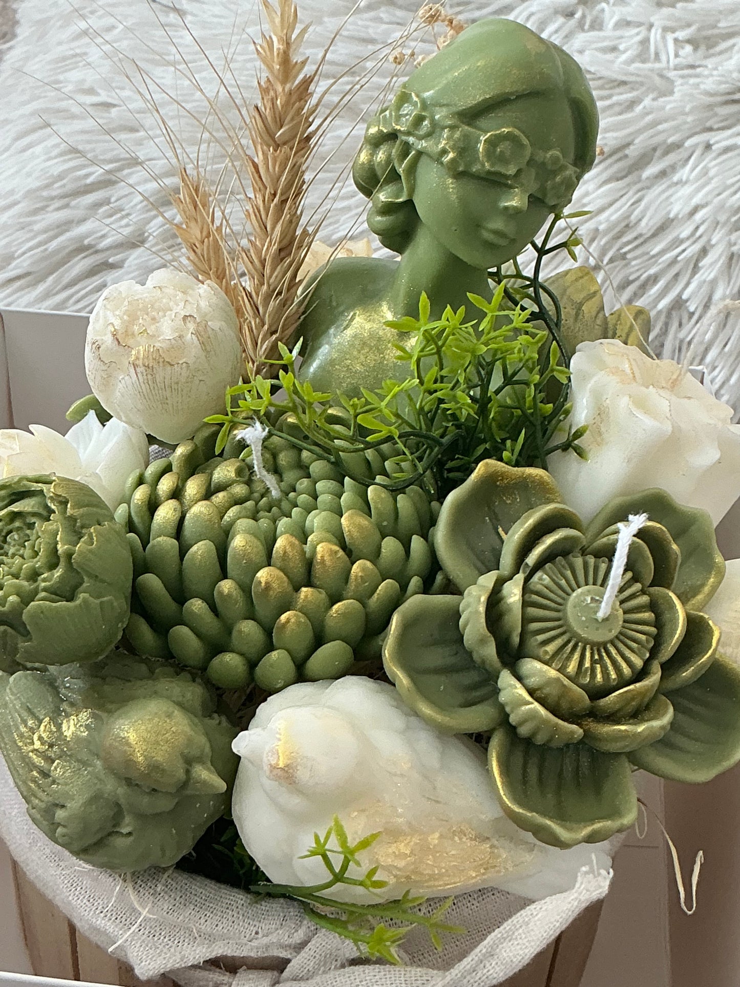 Lady candle bouquet