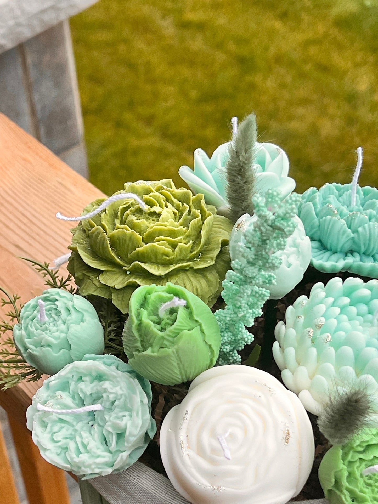 Aquatic candle bouquet