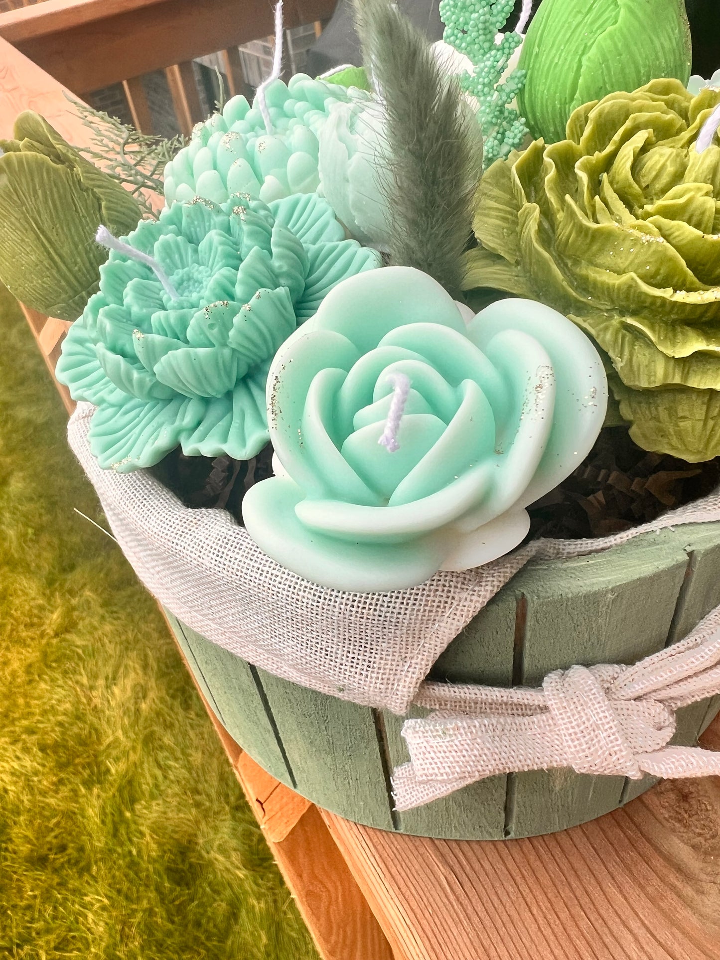 Aquatic candle bouquet