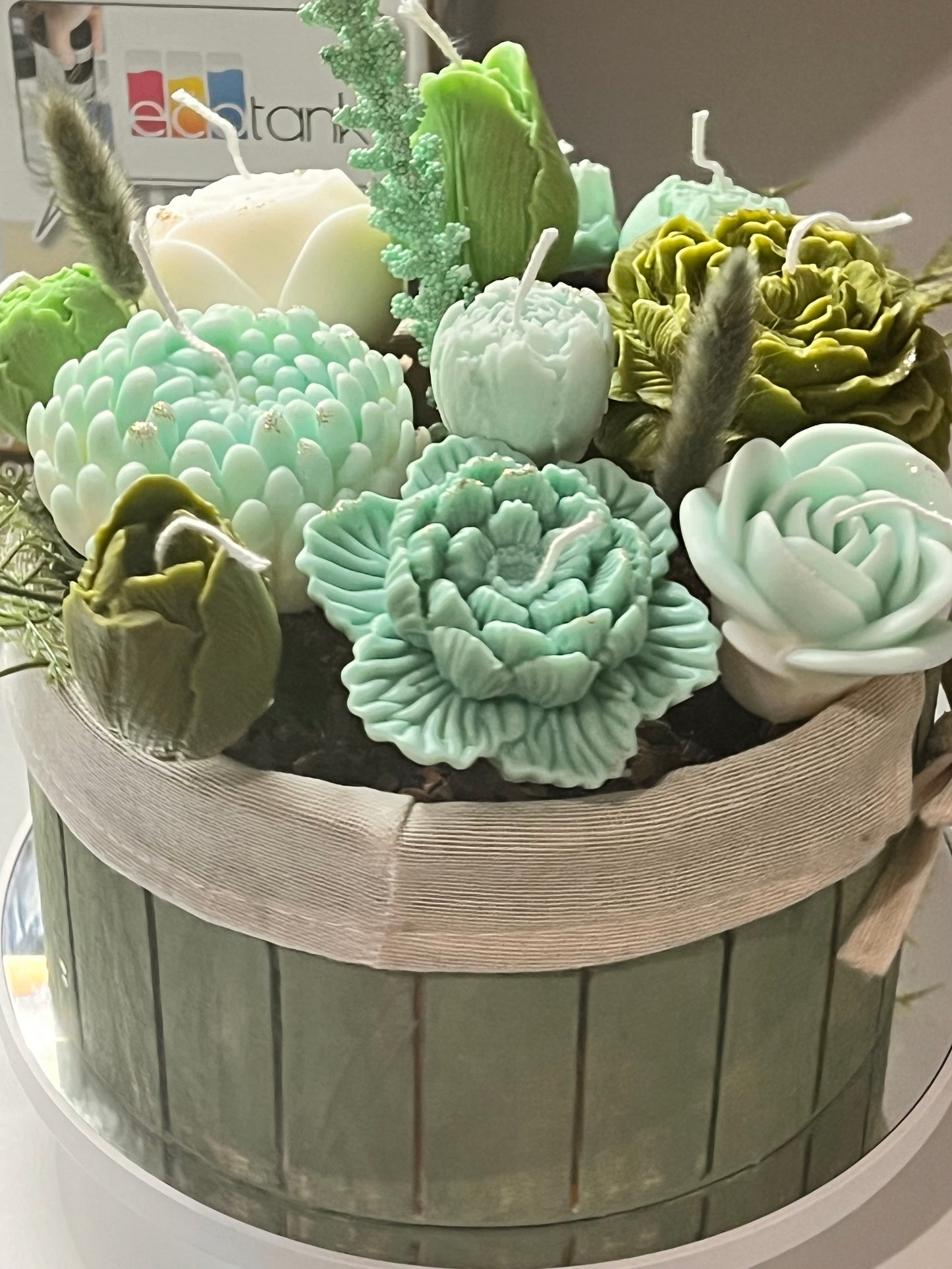 Aquatic candle bouquet