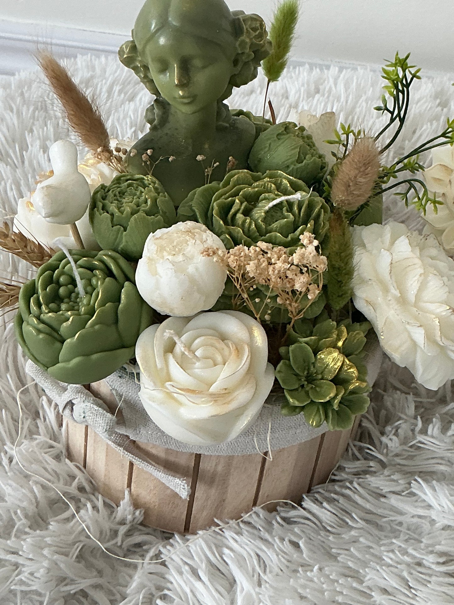 Lady candle bouquet