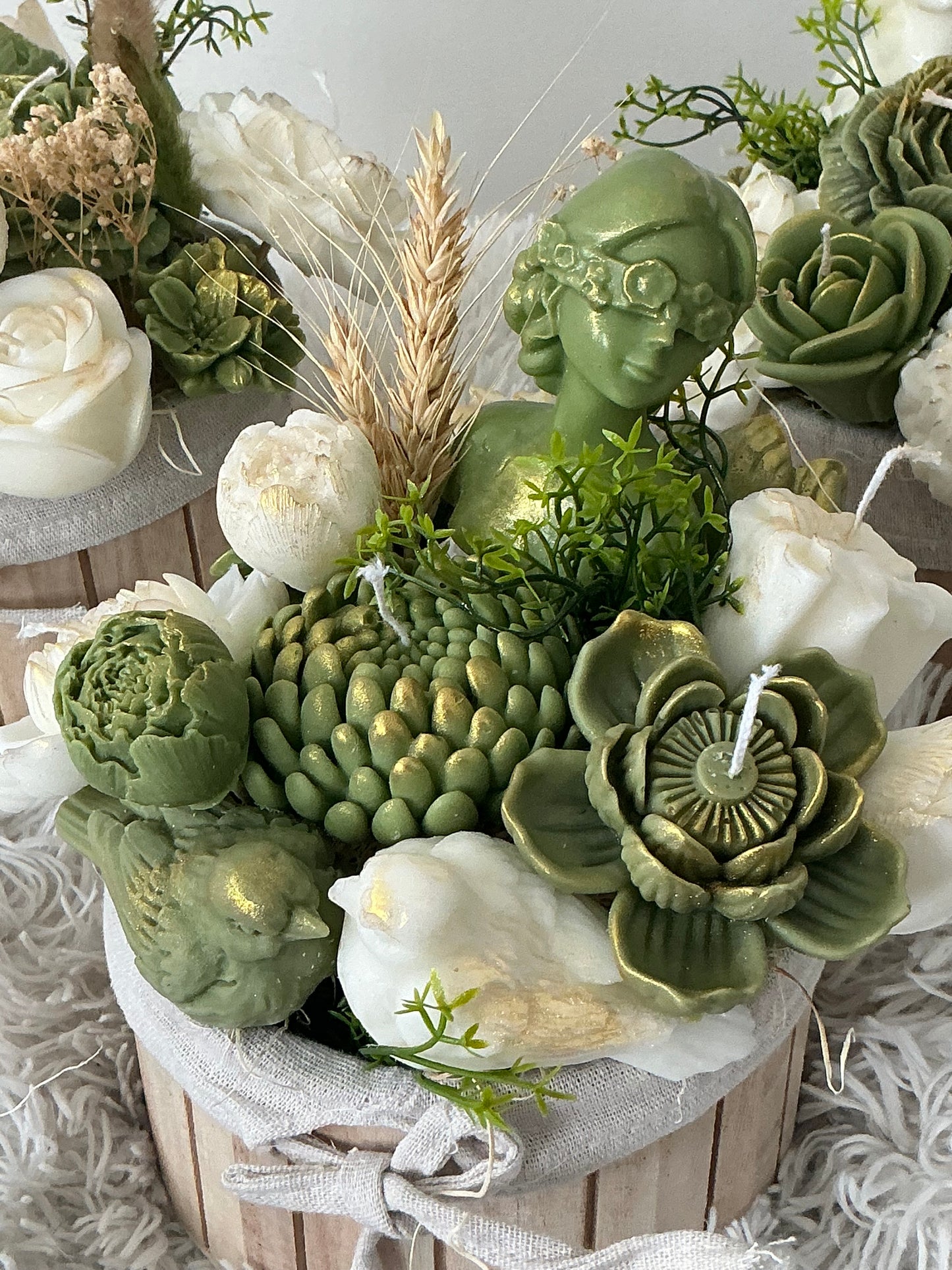 Lady candle bouquet
