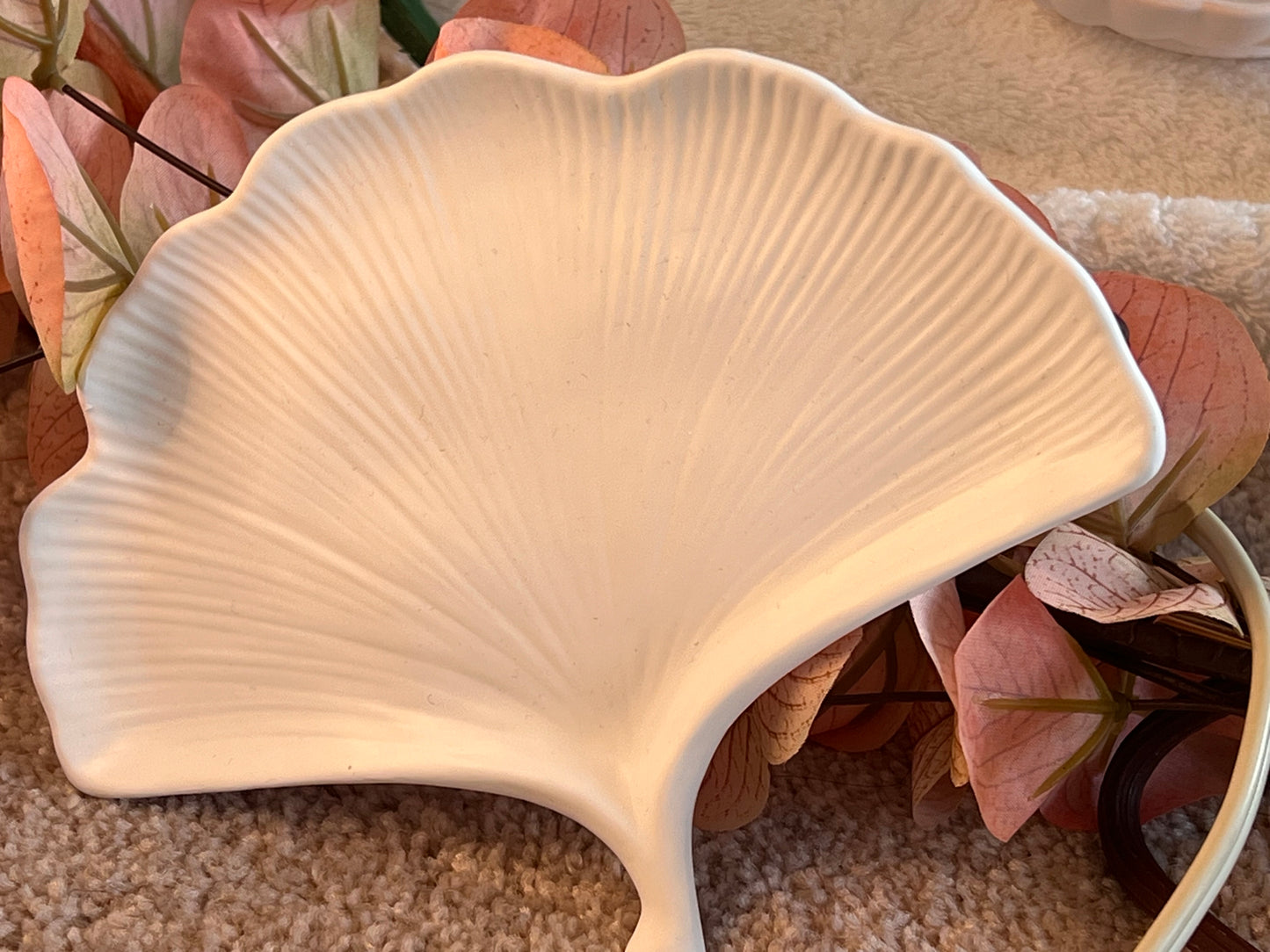 Leaf jewellery tray