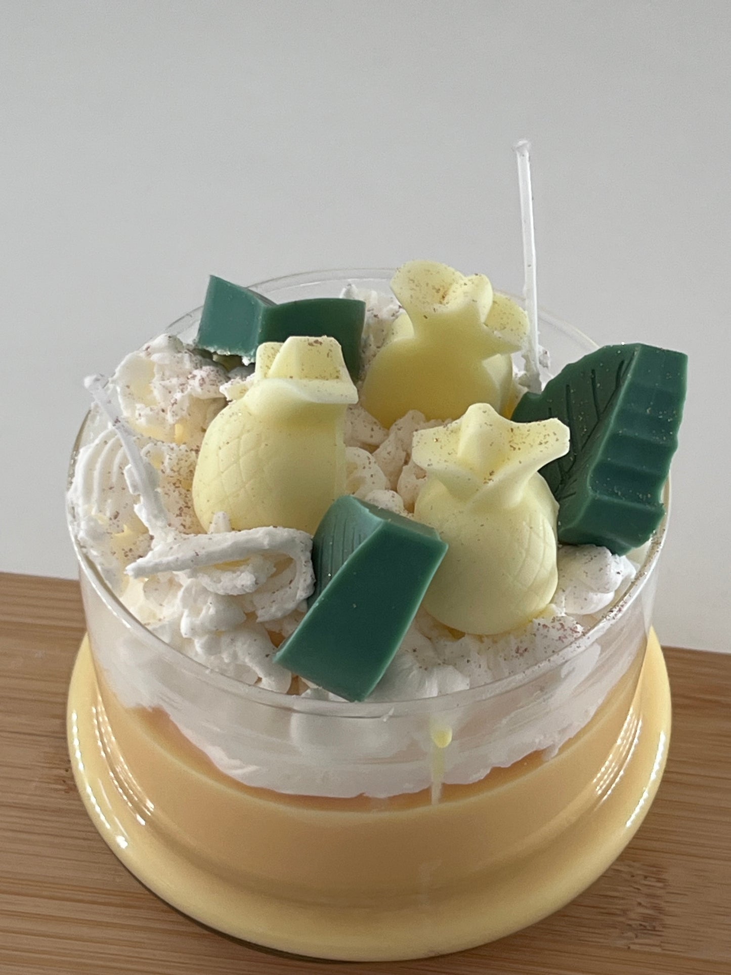 Pineapple sorbet candle