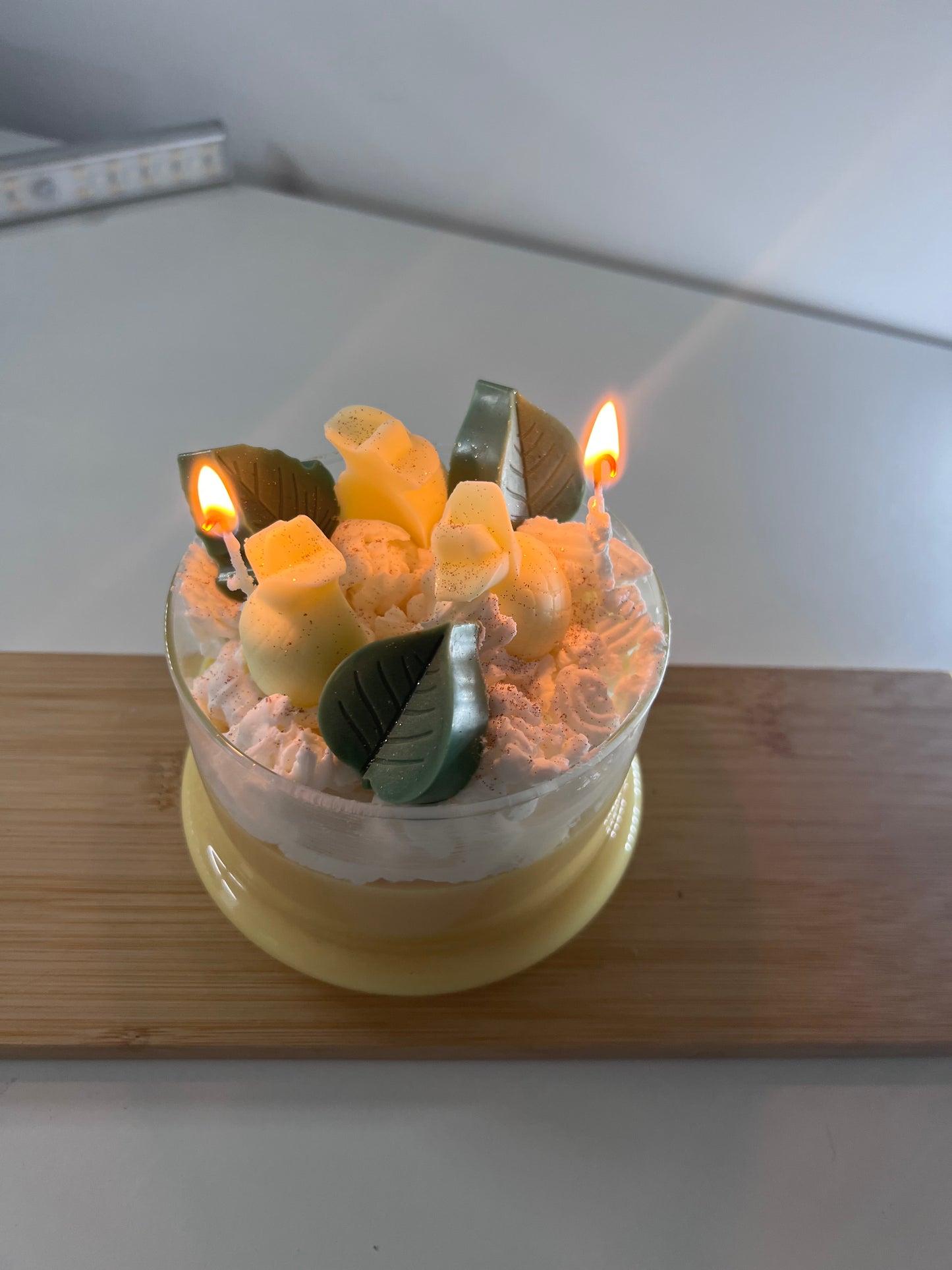 Pineapple sorbet candle