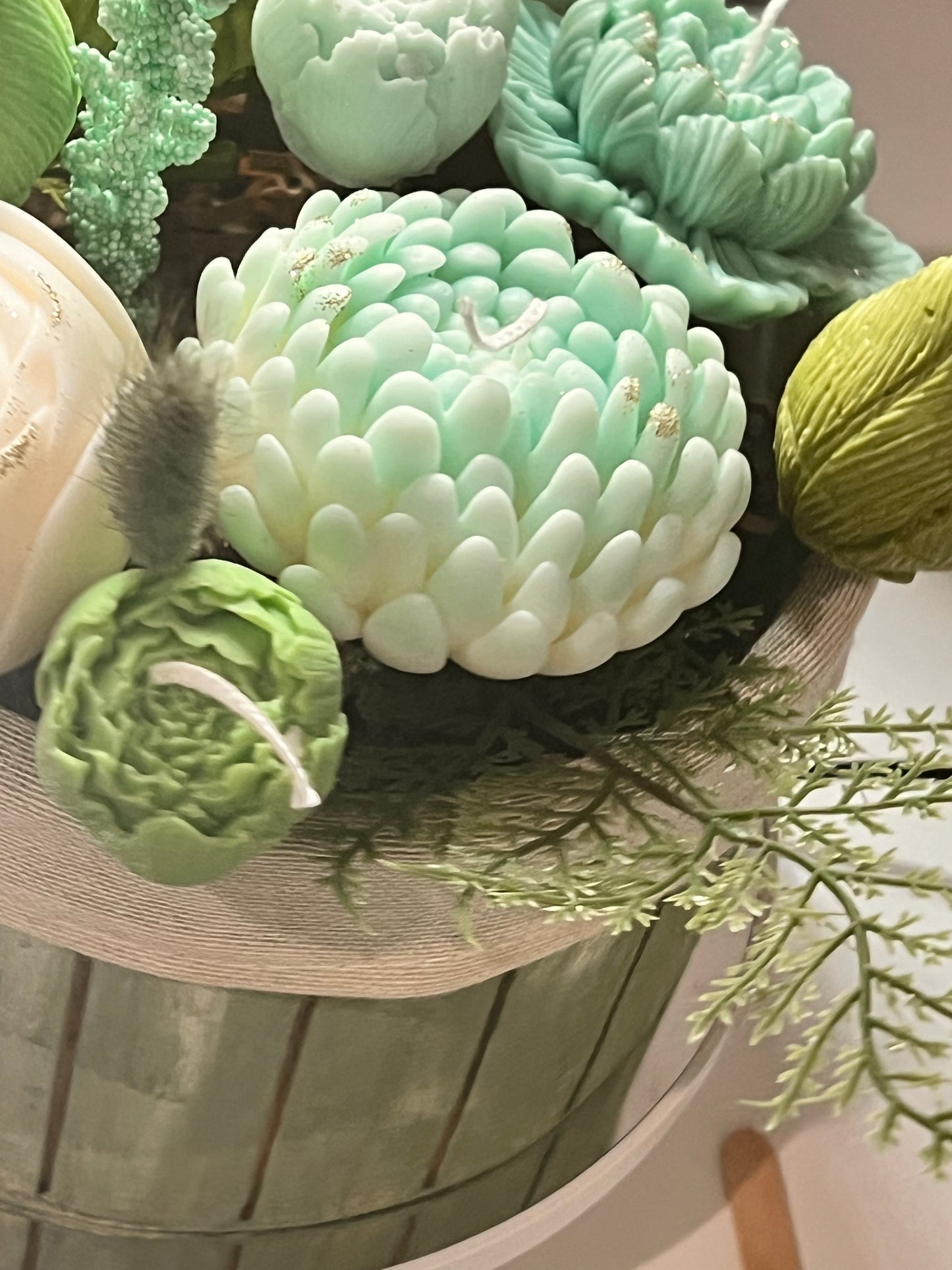 Aquatic candle bouquet
