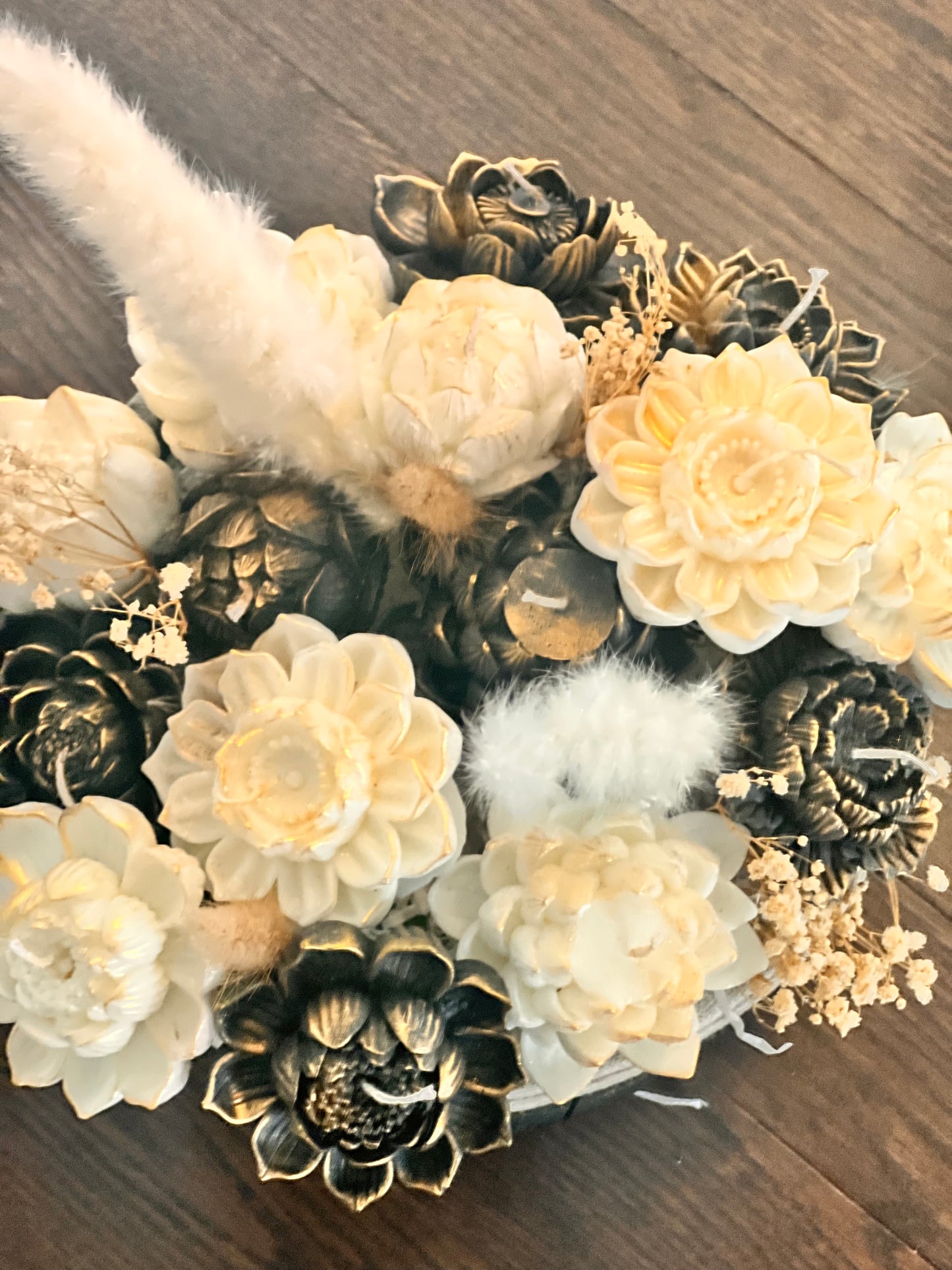 Black and gold candle bouquet