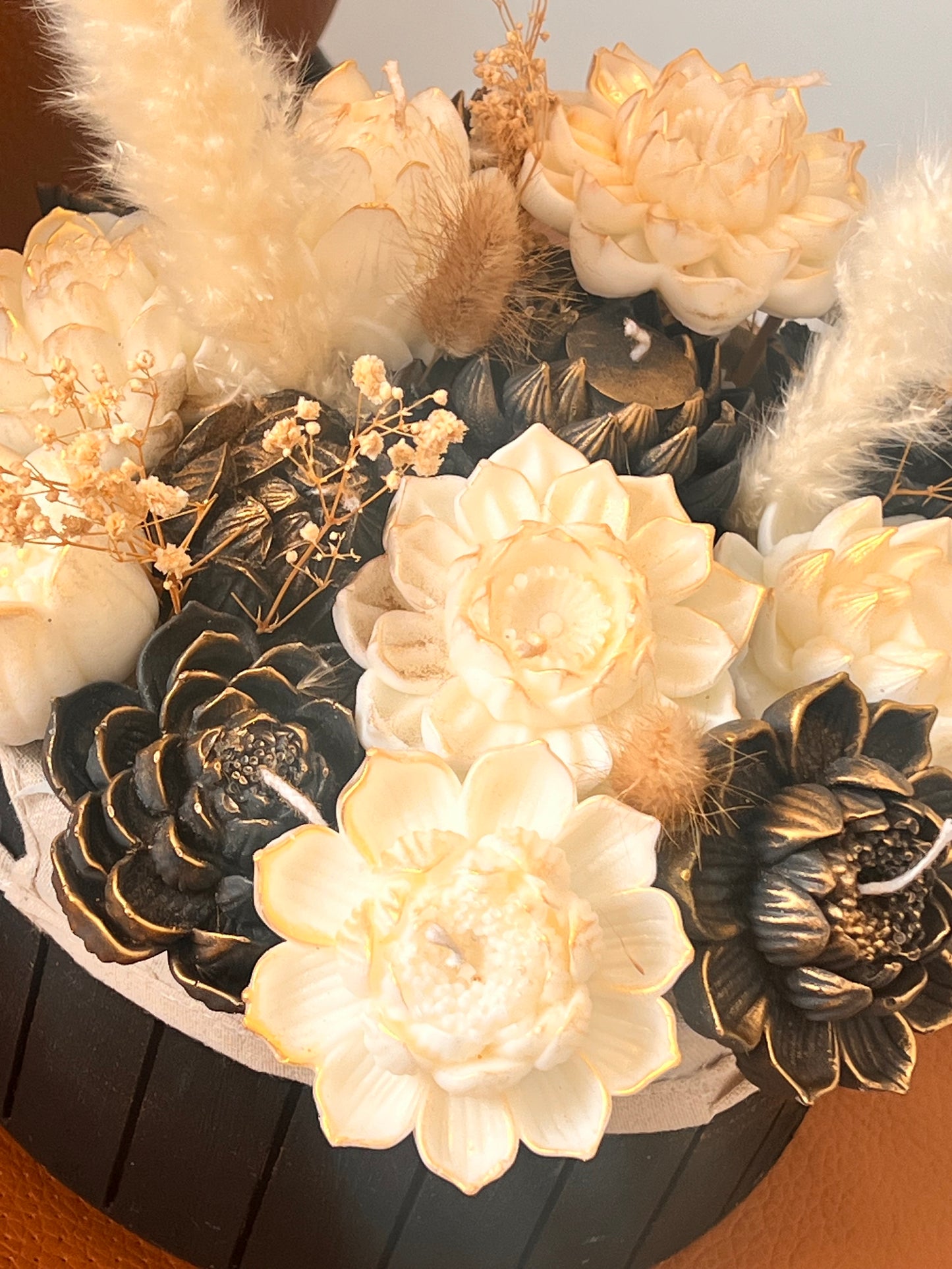 Black and gold candle bouquet