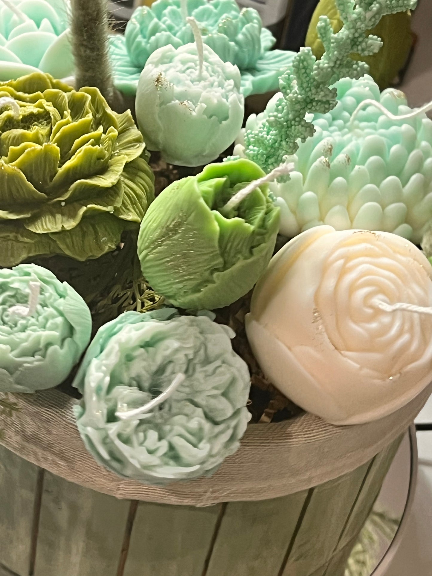 Aquatic candle bouquet