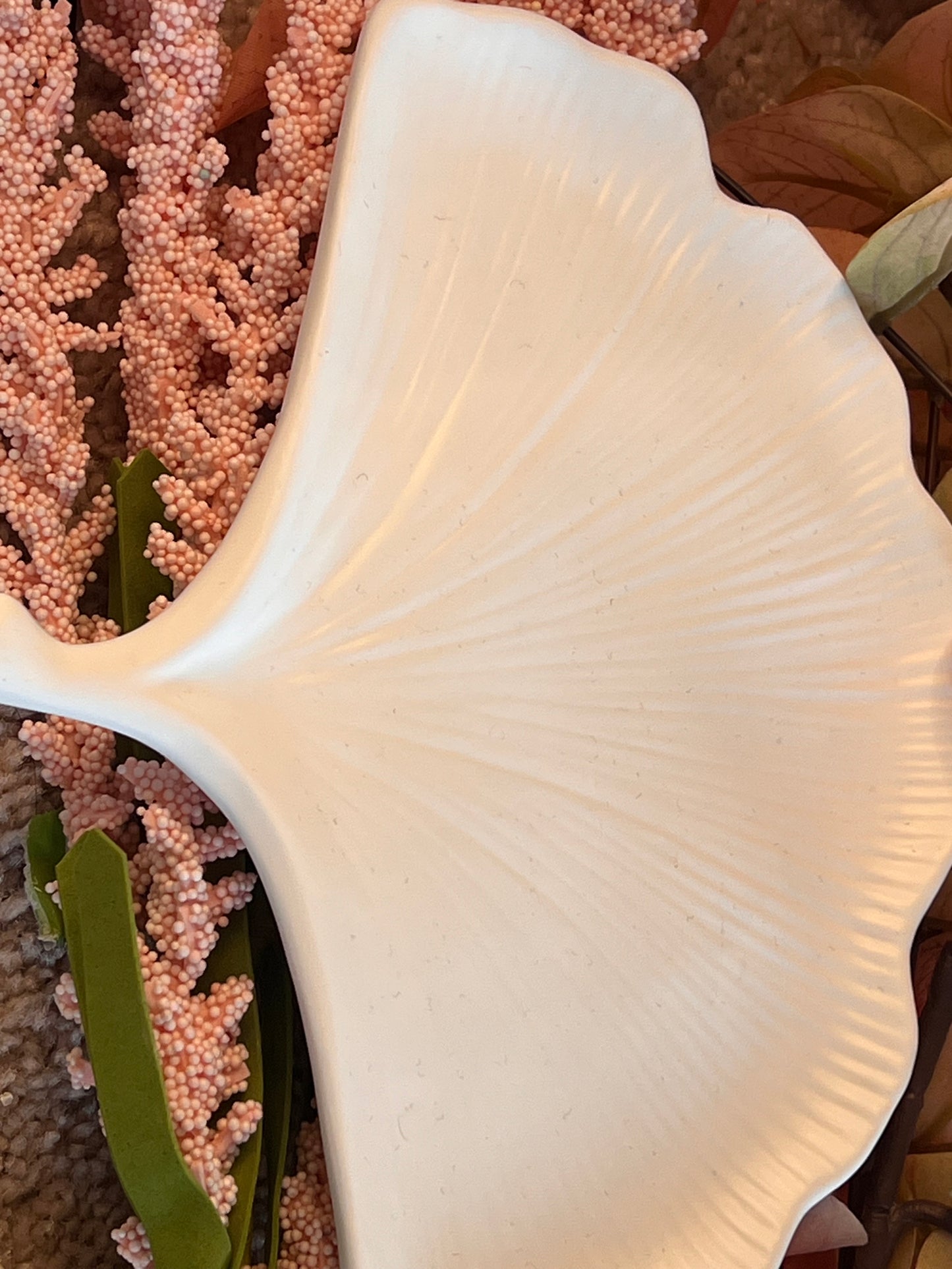 Leaf jewellery tray