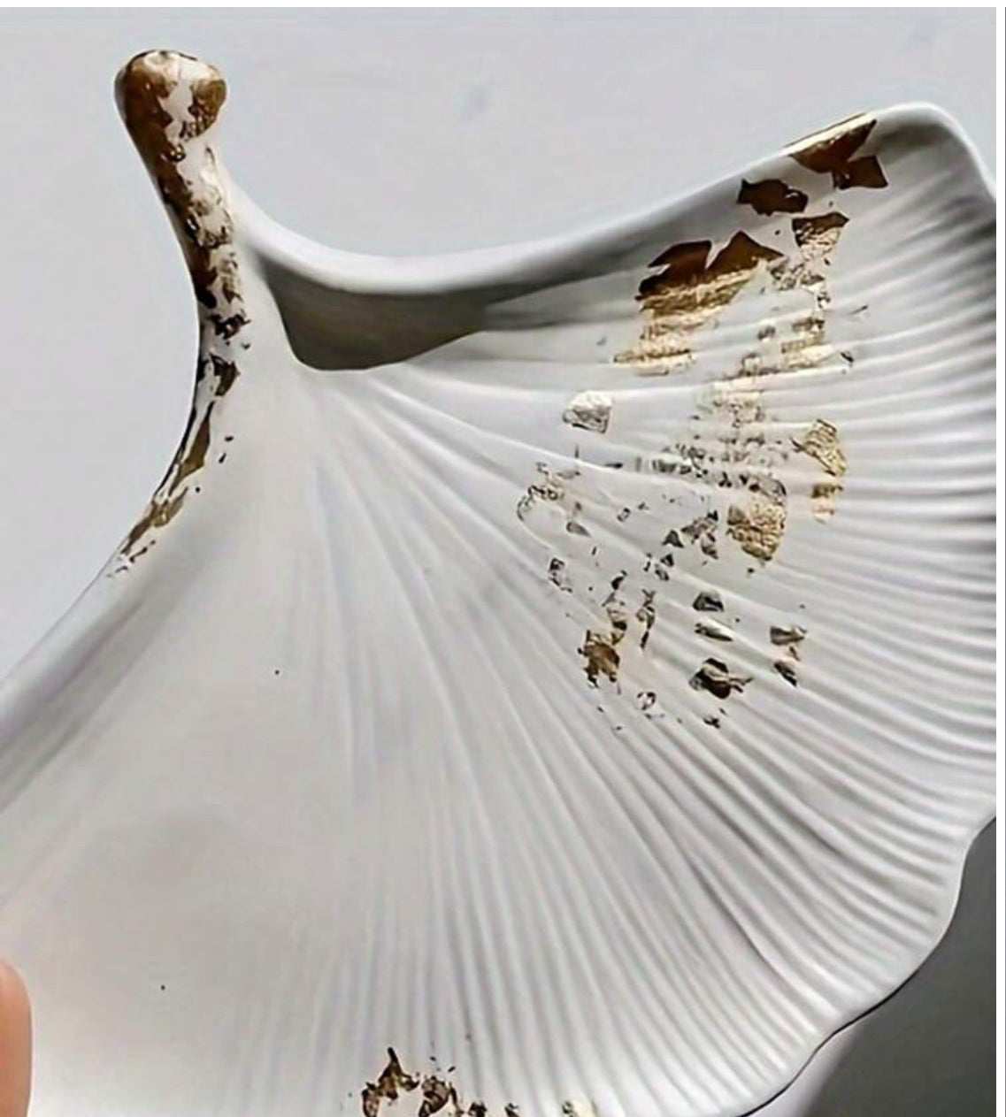 Leaf jewellery tray