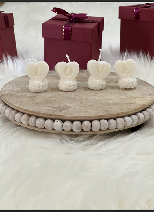 L.O.V.E candle set