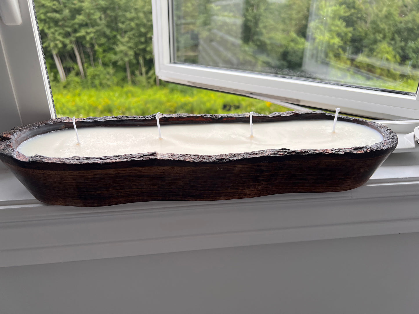 Wooden dough bowl candle